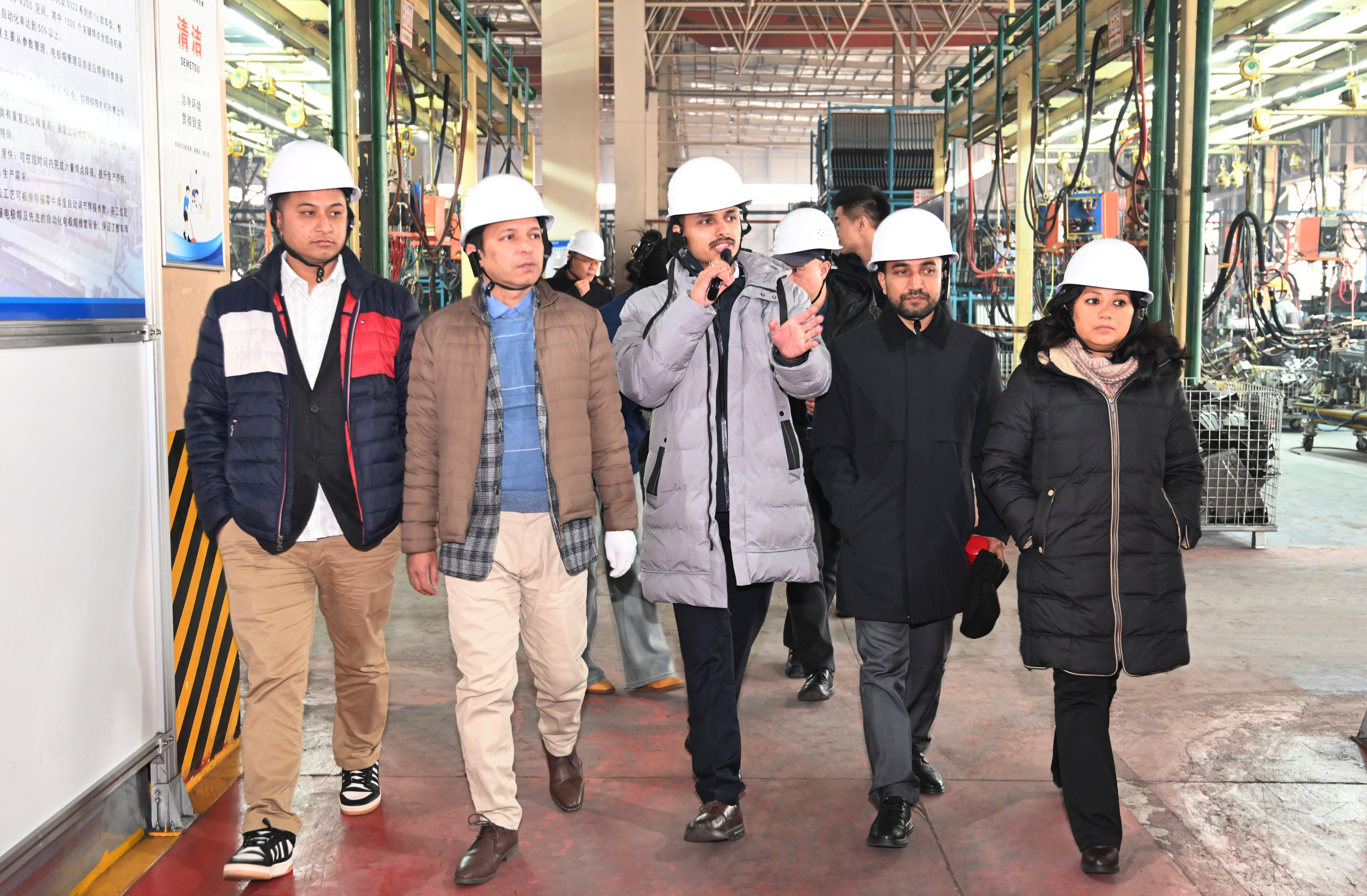 尼泊爾投資委員會(huì)到訪(fǎng)成功集團(tuán)，共探國(guó)際合作新機(jī)遇